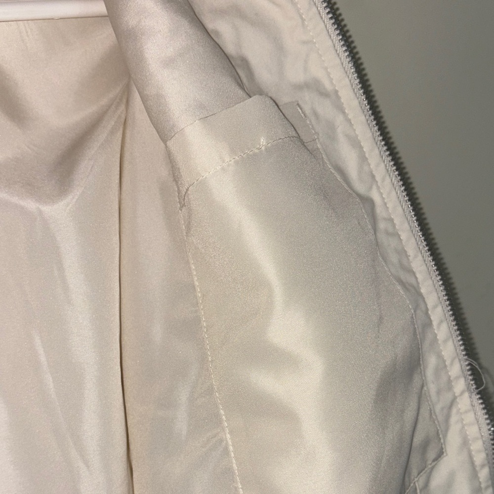 Universal Thread Women's Cream Bomber Jacket - Picture 8 of 10